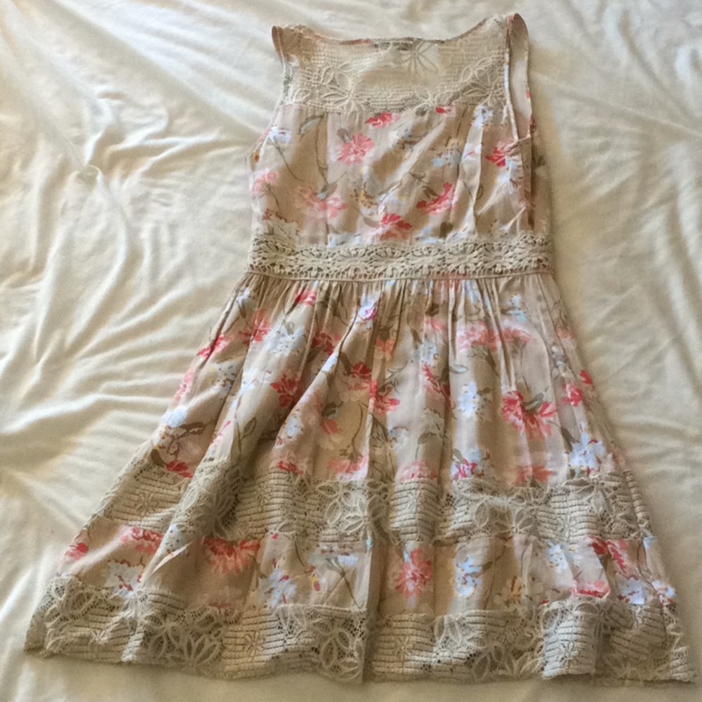 Dress - Picture 2 of 2